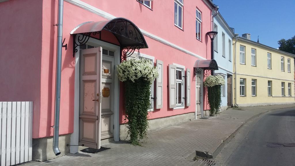 Beguta Guest House Haapsalu Buitenkant foto